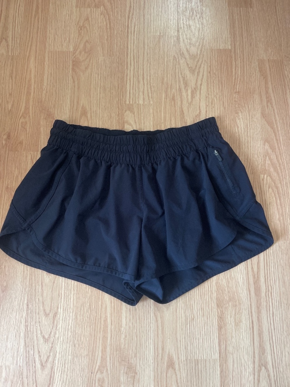 Lululemon Women’s Black Lined Athletic / Running Shorts Size 12